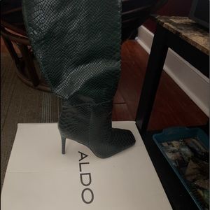 Brand new(Aldo)green snake boots.